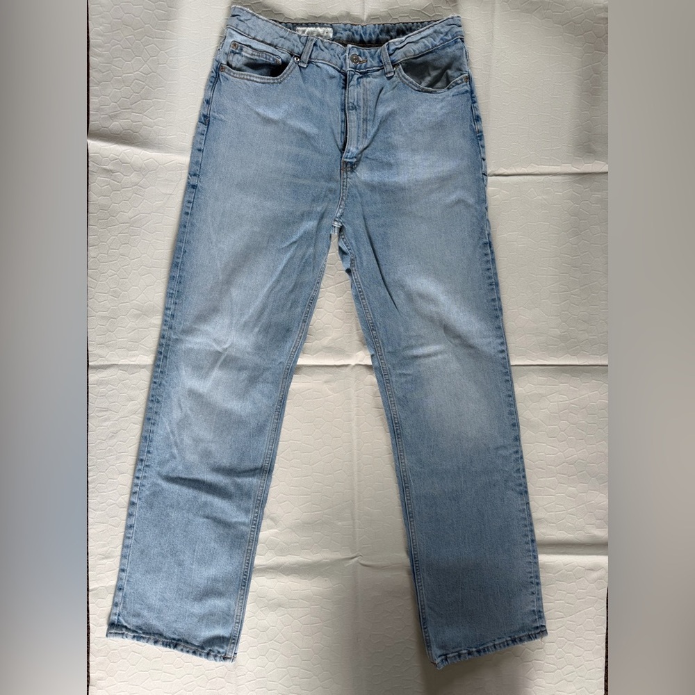 Zara Women’s  Straight Jeans in Light Blue